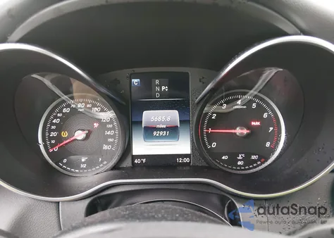 2017 Mercedes-Benz C 300 4Matic z USA, uszkodzony, nr VIN WDDWK4KB4HF514457